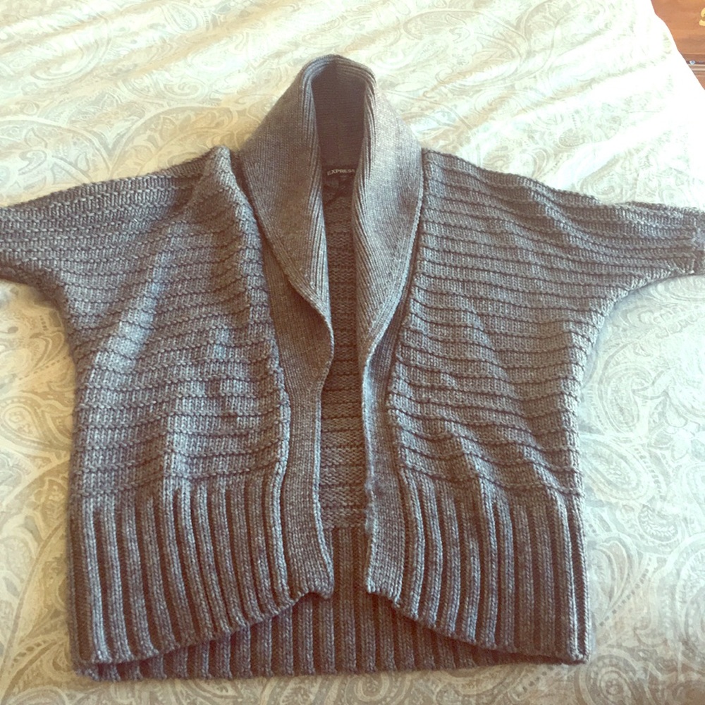 Grey knit short sleeve cardigan